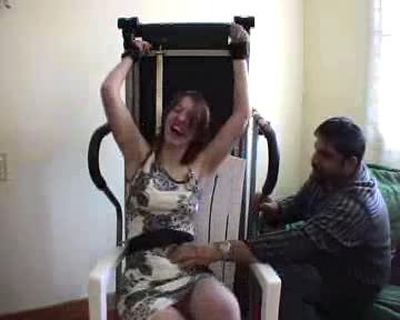 FrenchTickling - Lydie 06-10FrenchTickling 